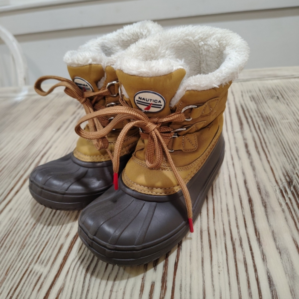 Nautica Kids' size 13 Tan Upper with Dark Brown Rubber Winter Boots